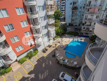 Пятикомнатная двухуровневая квартира с большой площадью 180 м2 в районе Тосмур-id-4138-фото-2