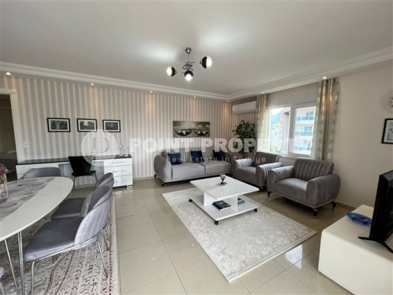 Современная квартира с дизайнерским ремонтом на 6-м этаже с видом на горы и море.-id-4139-фото-3