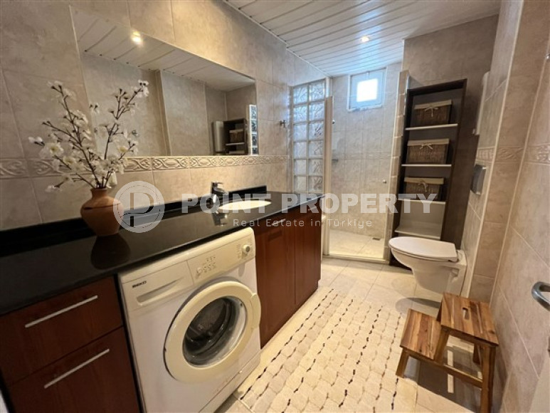 Современная квартира с дизайнерским ремонтом на 6-м этаже с видом на горы и море.-id-4139-фото-7