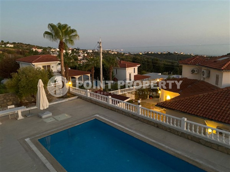 Комфортабельная дуплексная вилла с площадью 220 м2, район Инжекум, Аланья-id-4144-фото-4