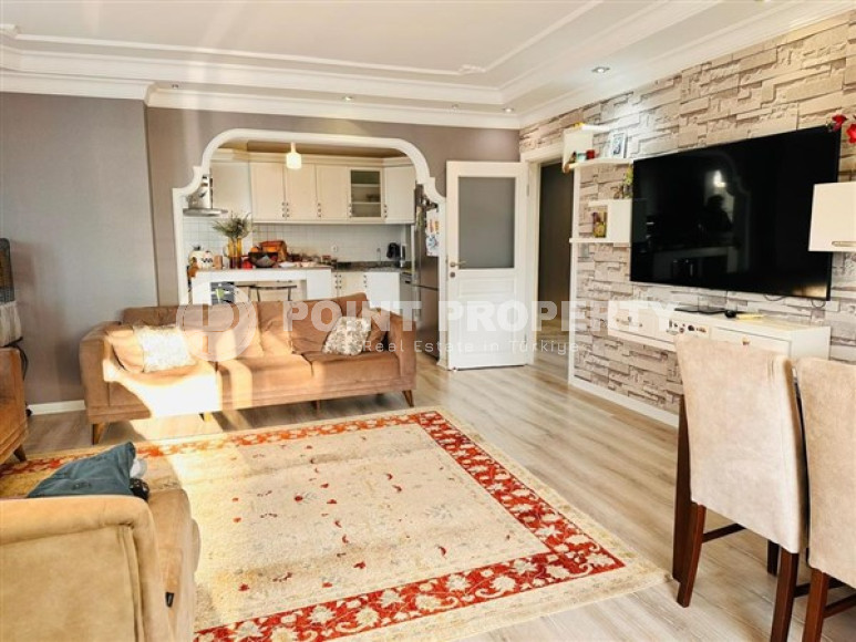 Большая двухуровневая квартира на 10-м этаже с мансардой с панорамным видом на Торосские горы. Возможно оформление вида на жительство.-id-4157-фото-3