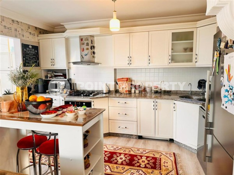 Large two-level apartment on the 10th floor with an attic with panoramic views of the Taurus Mountains. It is possible to obtain a residence permit.-id-4157-photo-4