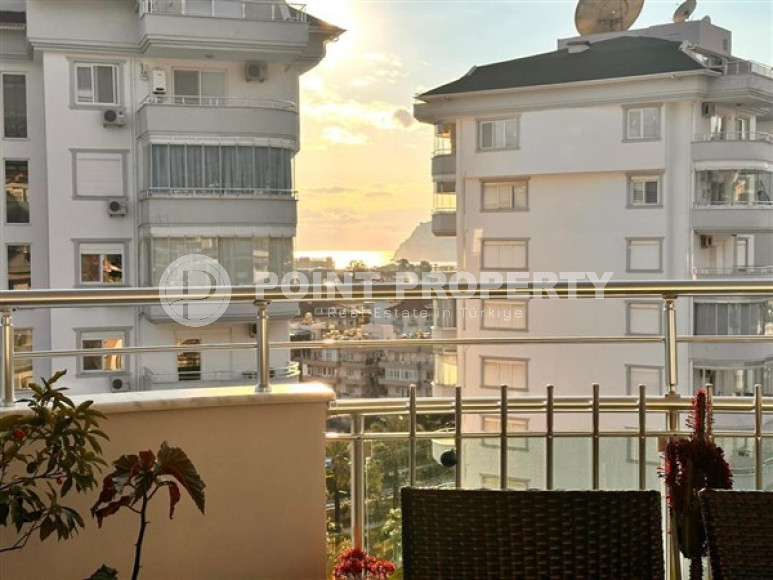 Large two-level apartment on the 10th floor with an attic with panoramic views of the Taurus Mountains. It is possible to obtain a residence permit.-id-4157-photo-12