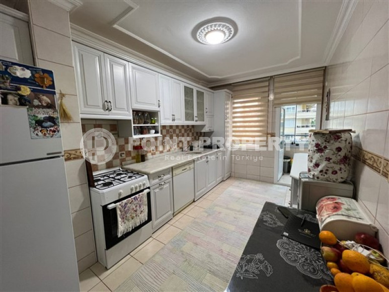 Spacious 3+1 apartment with an area of 150 m2 100 meters from the sea, Mahmutlar-id-4170-photo-10