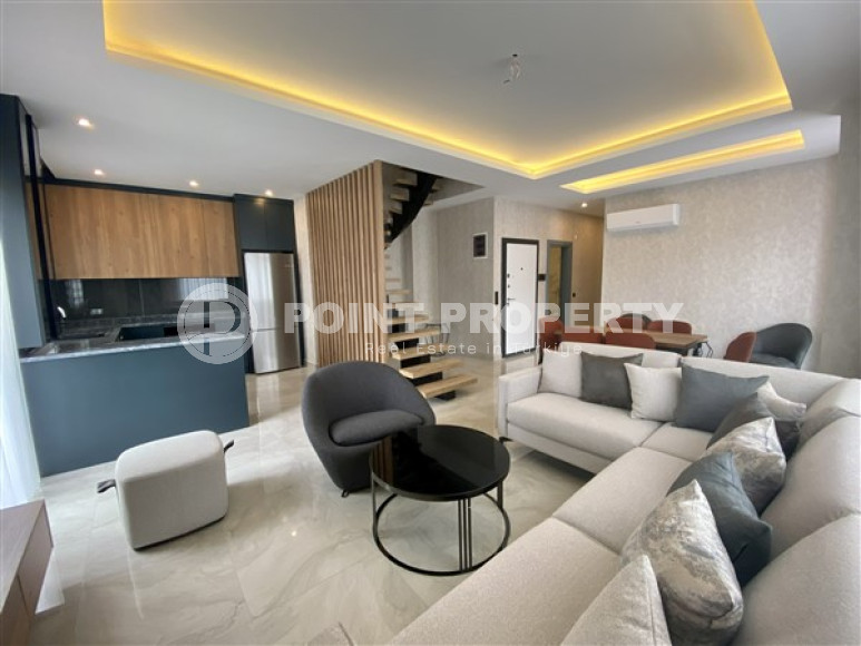 Modern duplex apartment 3+1 with an area of 215 m2 in the Oba area-id-4171-photo-1