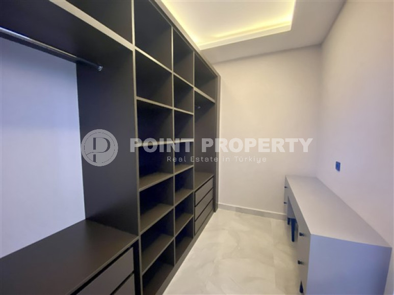 Modern duplex apartment 3+1 with an area of 215 m2 in the Oba area-id-4171-photo-14
