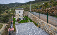 Duplex villa 3+1 with an area of 150 m2 in the picturesque area of Gazipaşa-id-4172-photo-2
