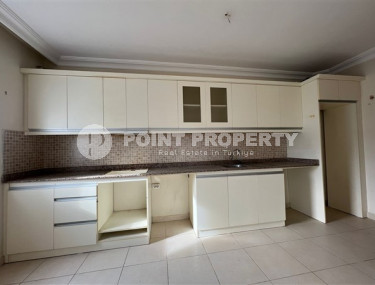 Well-maintained and inexpensive three-room apartment on the 8th floor in the Mahmutlar area-id-4173-photo-2