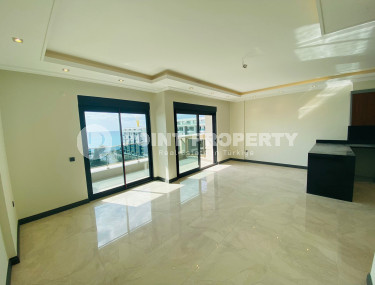 Дуплекс 2+1 на 5-м этаже с мансардой с невероятным панорамным видом на море.-id-4176-фото-3