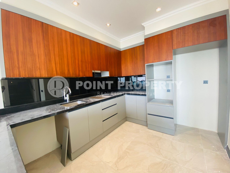 Дуплекс 2+1 на 5-м этаже с мансардой с невероятным панорамным видом на море.-id-4176-фото-4