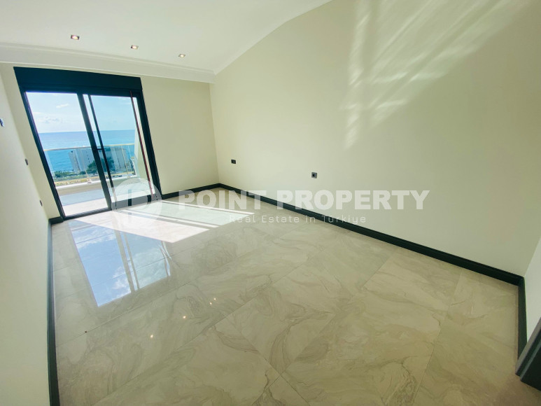 Дуплекс 2+1 на 5-м этаже с мансардой с невероятным панорамным видом на море.-id-4176-фото-5