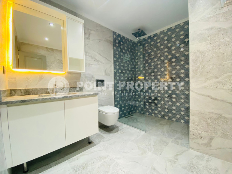 Дуплекс 2+1 на 5-м этаже с мансардой с невероятным панорамным видом на море.-id-4176-фото-8