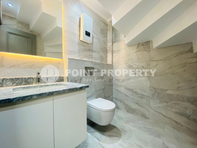 Дуплекс 2+1 на 5-м этаже с мансардой с невероятным панорамным видом на море.-id-4176-фото-9