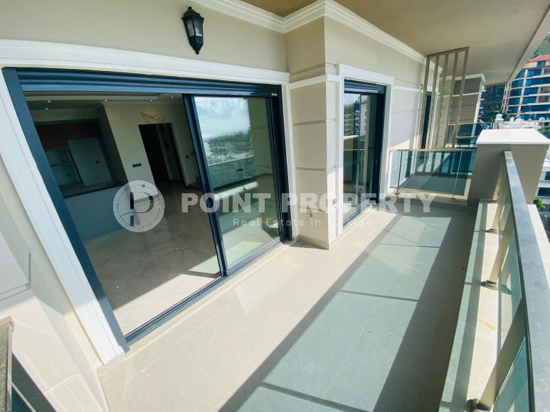 Дуплекс 2+1 на 5-м этаже с мансардой с невероятным панорамным видом на море.-id-4176-фото-10