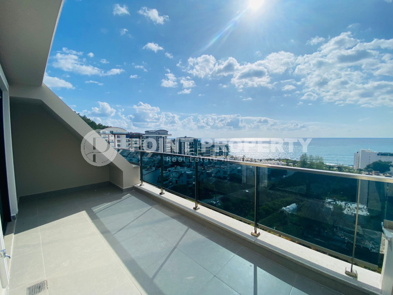 Дуплекс 2+1 на 5-м этаже с мансардой с невероятным панорамным видом на море.-id-4176-фото-11