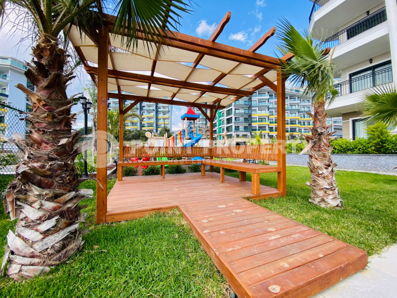 Дуплекс 2+1 на 5-м этаже с мансардой с невероятным панорамным видом на море.-id-4176-фото-14