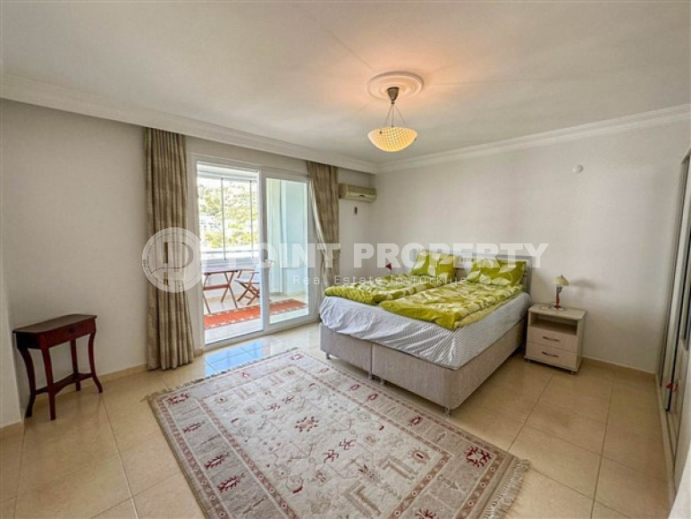 Panoramic apartment 1+1, with a total area of 90 m2, on the 8th floor with a picturesque view of the city and the Taurus Mountains.-id-4177-photo-4