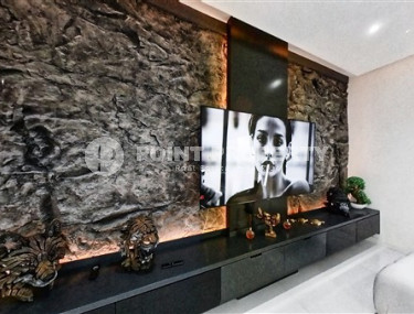 Роскошный триплекс с дизайнерским ремонтом на 9-и и 10-м этажах с мансардой с невероятными панорамными видами на море.-id-4183-фото-5