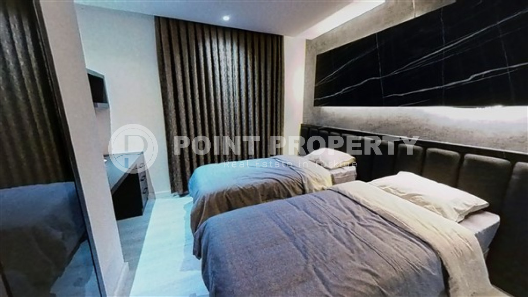 Роскошный триплекс с дизайнерским ремонтом на 9-и и 10-м этажах с мансардой с невероятными панорамными видами на море.-id-4183-фото-14