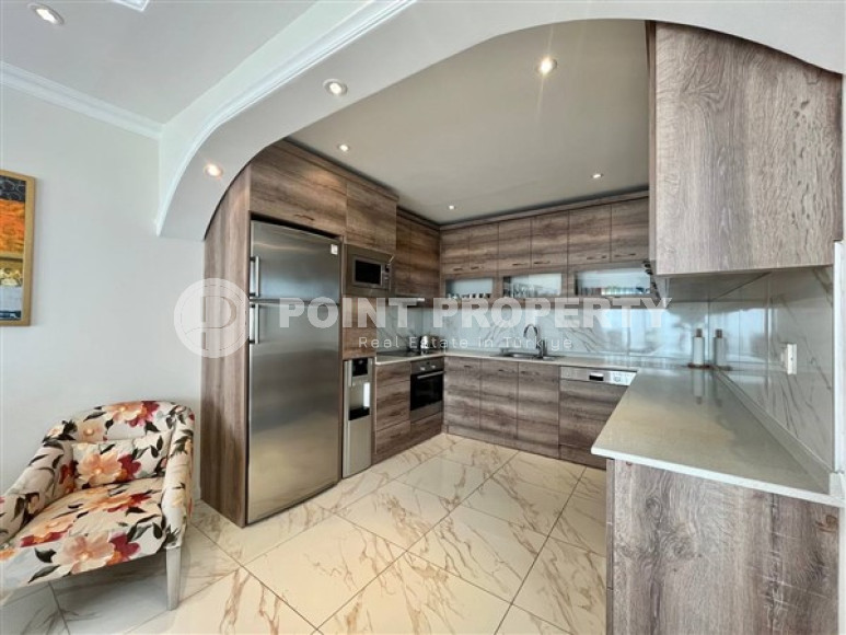 Royal penthouse with 4+1 layout and area of 225 m2 in Cikcilli area-id-4185-photo-2