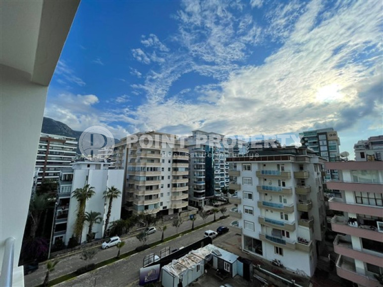 Comfortable three-room apartment 110 m2 with two balconies, Mahmutlar district-id-4186-photo-6