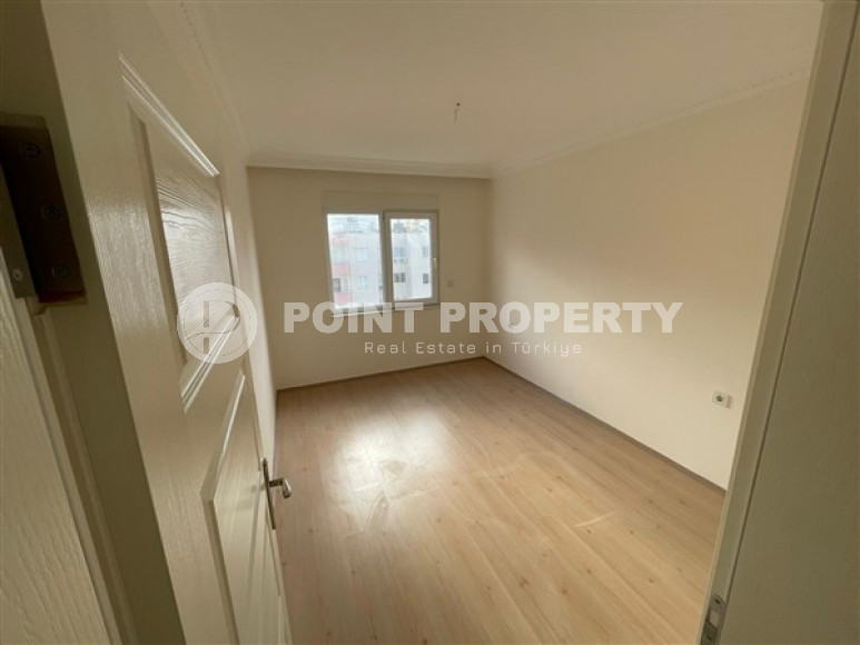 Comfortable three-room apartment 110 m2 with two balconies, Mahmutlar district-id-4186-photo-13
