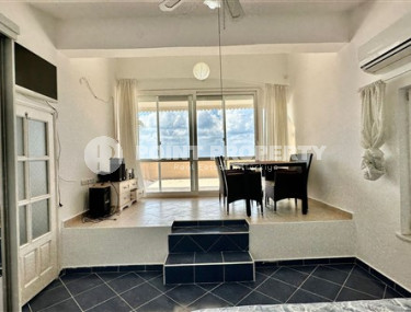 Очаровательная триплексная вилла с площадью 180 м2 и тремя ванными комнатами в районе Демирташ-id-4188-фото-3