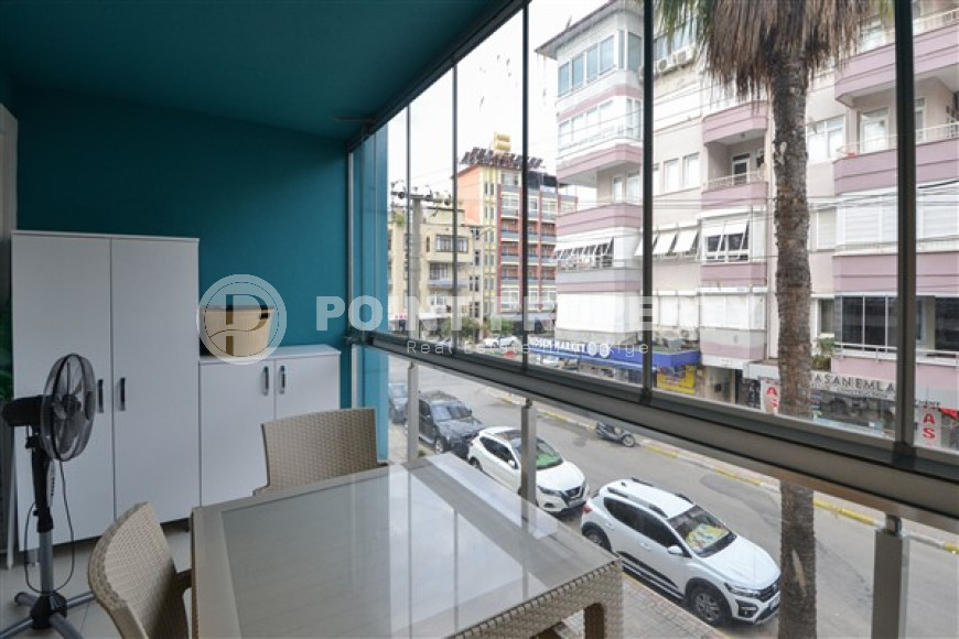 Апартаменты с хорошим ремонтом, с мебелью и техникой в 300 от моря в центре Аланьи.-id-4192-фото-5