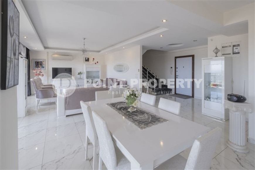 Дуплексная четырёхкомнатная квартира 250 м2 с мебелью, район Джикджилли-id-4193-фото-7