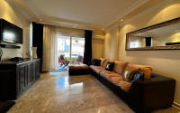 Spacious 2+1 apartment a kilometer from the sea in a comfortable area of Cikcilli.-id-4195-photo-1