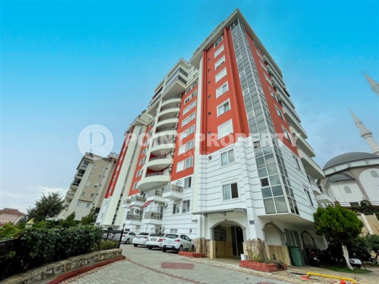 Spacious 2+1 apartment a kilometer from the sea in a comfortable area of Cikcilli.-id-4195-photo-14