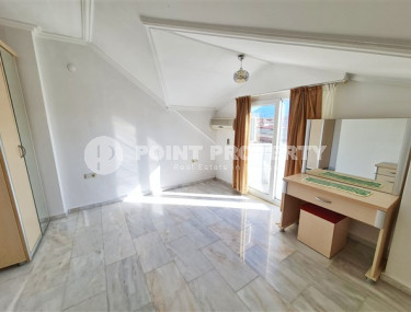 Панорамный дуплекс с четырьмя спальными комнатами на 5-м этаже с мансардой в центре района Оба.-id-4197-фото-4