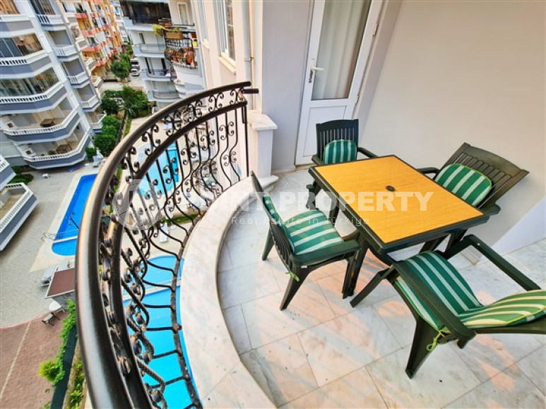 Панорамный дуплекс с четырьмя спальными комнатами на 5-м этаже с мансардой в центре района Оба.-id-4197-фото-11