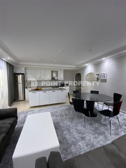Spacious, bright 4+1 apartment 250 meters from the beach and embankment in the center of Oba district.-id-4202-photo-2