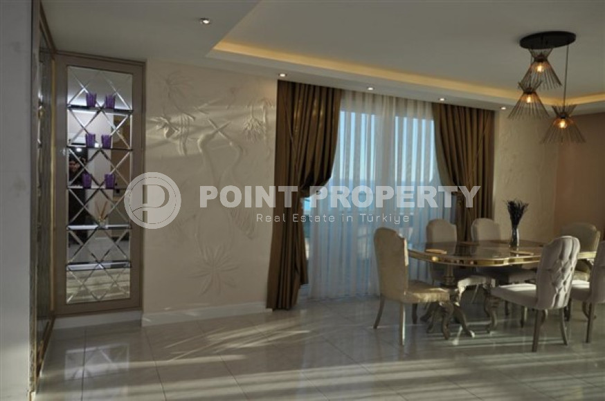 Stylish 3+1 duplex with designer renovation on the 12th floor with an attic 250 meters from the beach and the promenade.-id-4213-photo-2