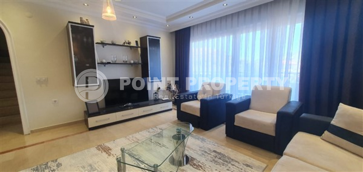 Светлый современный дуплекс на 5-м этаже с мансардой с панорамным видом на город.-id-4221-фото-2