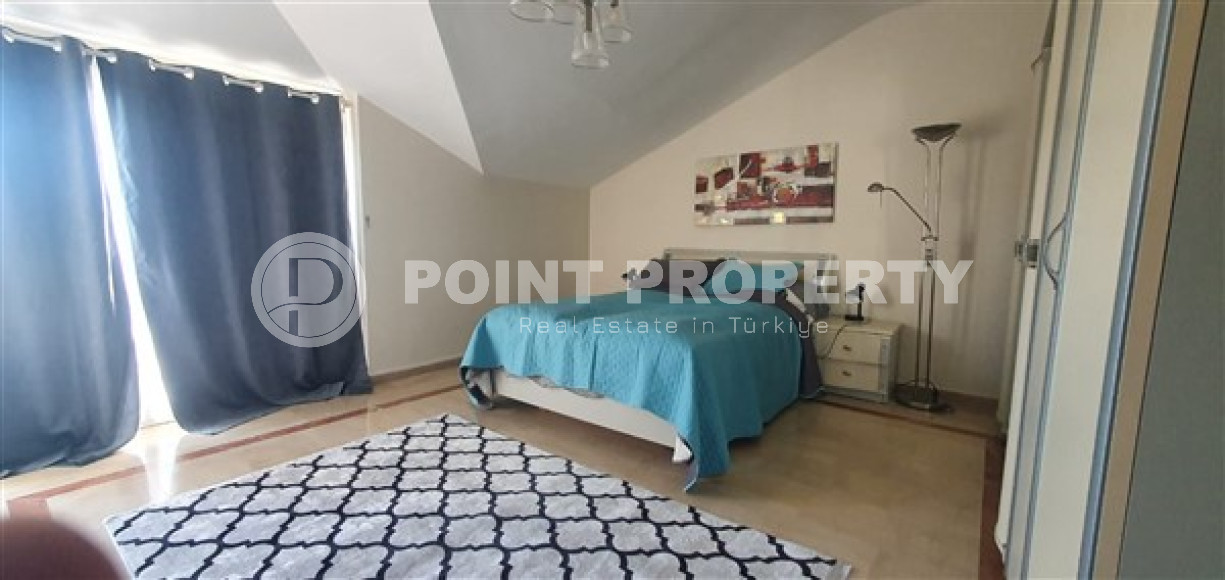 Светлый современный дуплекс на 5-м этаже с мансардой с панорамным видом на город.-id-4221-фото-4