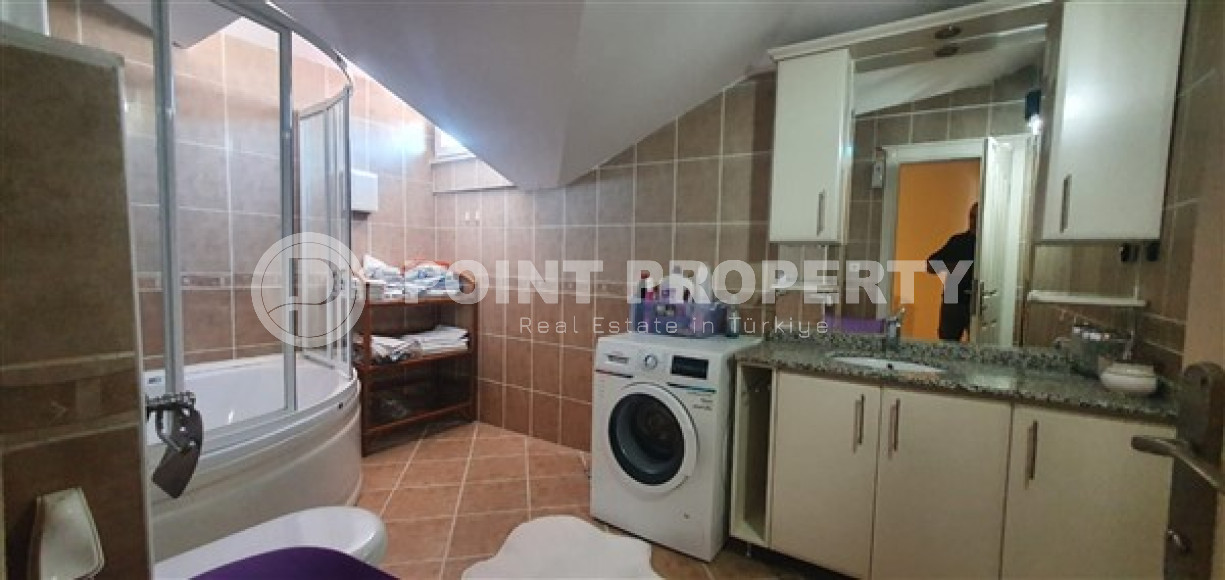 Светлый современный дуплекс на 5-м этаже с мансардой с панорамным видом на город.-id-4221-фото-6