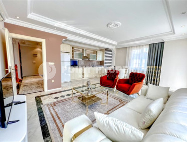 Beautiful bright duplex 4+1, with a total area of 190 m2, 300 meters from the sea in the center of the Oba district.-id-4225-photo-5