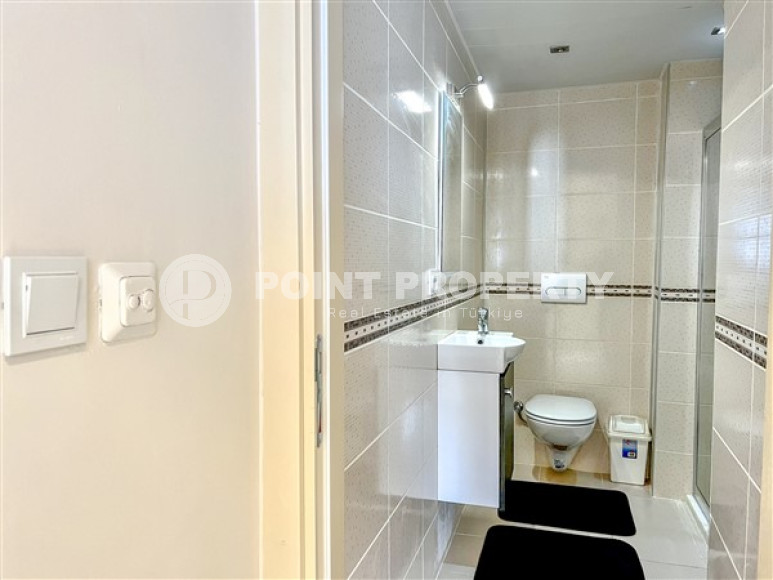 Прекрасный светлый дуплекс 4+1, общей площадью 190 м2, в 300 метрах от моря в центре района Оба.-id-4225-фото-10