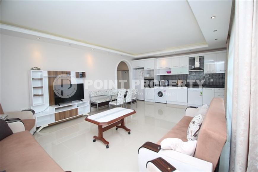 Большая однокомнатная квартира, общей площадью 85 м2, в комплексе с бассейнами и фитнес клубом.-id-4229-фото-2