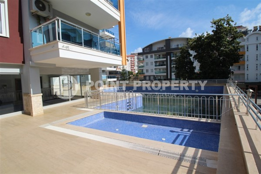 Большая однокомнатная квартира, общей площадью 85 м2, в комплексе с бассейнами и фитнес клубом.-id-4229-фото-9