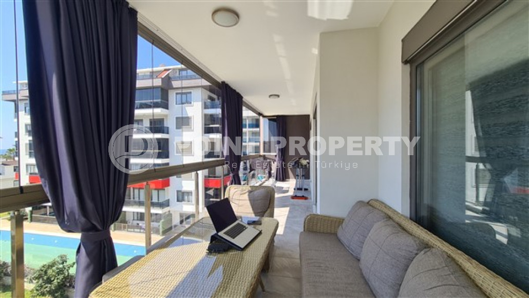Beautiful modern apartment with two bedrooms 300 meters from the sea in the elite area of Kestel.-id-4230-photo-8