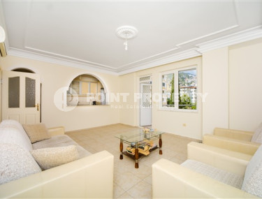 Furnished apartment with an area of 100 m2 and two balconies, Alanya center-id-4232-photo-1