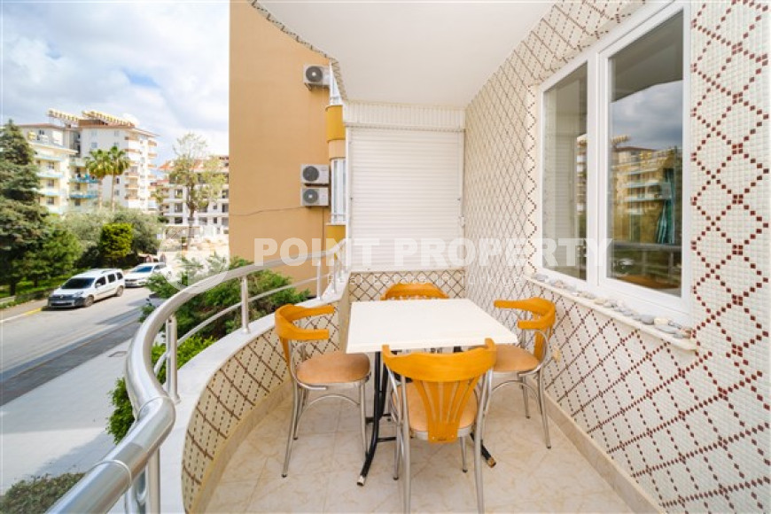Furnished apartment with an area of 100 m2 and two balconies, Alanya center-id-4232-photo-6
