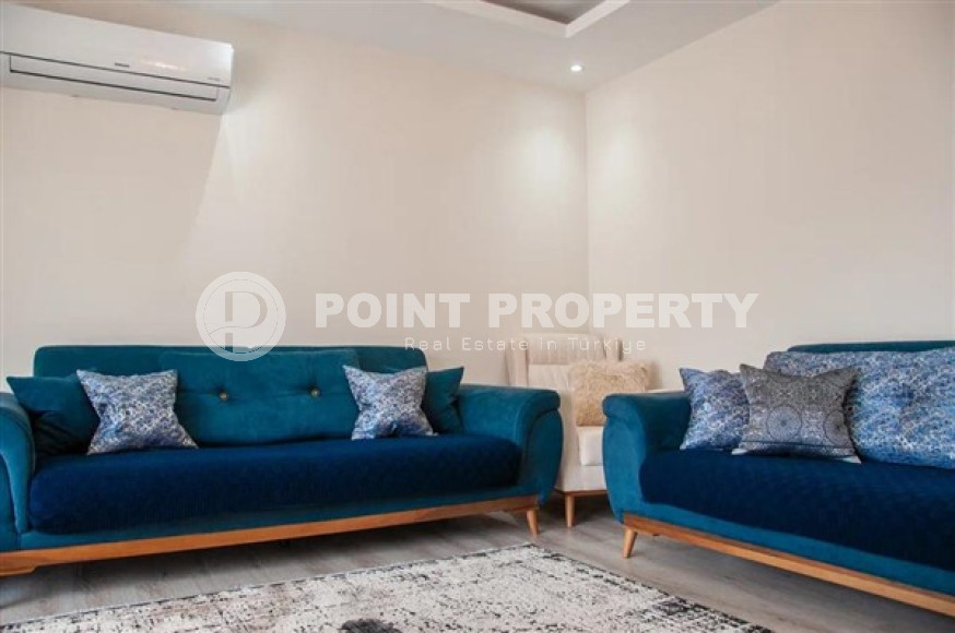 Удобный для проживания трёхкомнатный пентхаус 241 м2 в центре Аланьи.-id-4240-фото-2