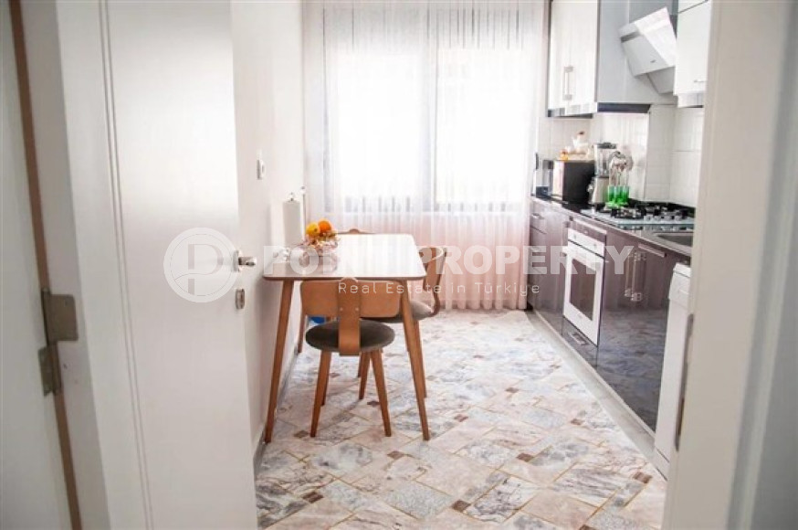 Удобный для проживания трёхкомнатный пентхаус 241 м2 в центре Аланьи.-id-4240-фото-5