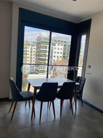 New and partially furnished apartments with an area of 160 m2 in the center of Alanya-id-4241-photo-8