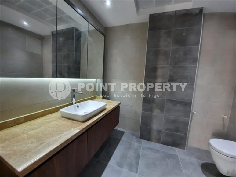 New and partially furnished apartments with an area of 160 m2 in the center of Alanya-id-4241-photo-13