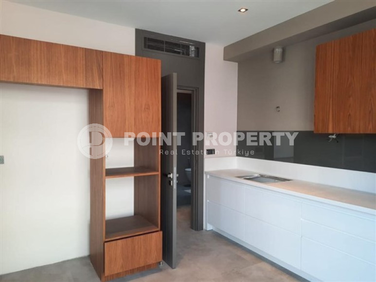 New and partially furnished apartments with an area of 160 m2 in the center of Alanya-id-4241-photo-15